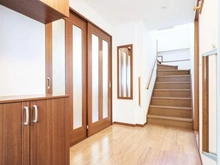 【東京都/目黒区下目黒】下目黒4丁目中古戸建 玄関