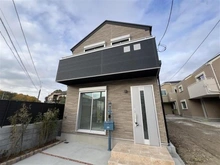 【東京都/板橋区東新町】板橋区東新町2丁目　新築戸建　B号棟 外観：全8棟 B号棟(中央)