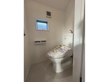 【東京都/板橋区東新町】板橋区東新町2丁目　新築戸建　C号棟 トイレ：C号棟 2階