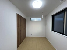 【東京都/板橋区東新町】板橋区東新町2丁目　新築戸建　E号棟 洋室：1階