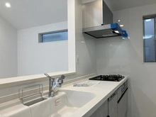 【東京都/板橋区東新町】板橋区東新町2丁目　新築戸建　H号棟 ダイニングキッチン：全8棟（H棟 2階）