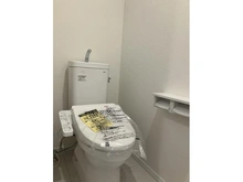 【東京都/板橋区東新町】板橋区東新町2丁目　新築戸建　H号棟 トイレ：全8棟（H棟 1階）