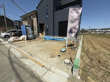 【埼玉県/川越市上野田町】川越市上野田町　1号棟 駐車スペース：2台分の駐車スペースがございます。（車種によります）