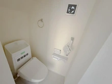【埼玉県/川越市上野田町】川越市上野田町　3号棟 トイレ：1階部分