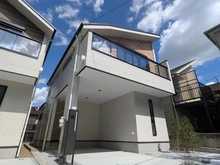 【東京都/板橋区成増】板橋区成増4丁目　新築戸建3号棟 外観：全3棟：中央