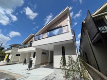 【東京都/板橋区成増】板橋区成増4丁目　新築戸建3号棟 外観：全3棟：中央