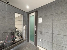 【東京都/豊島区池袋本町】豊島区池袋本町3丁目戸建 玄関