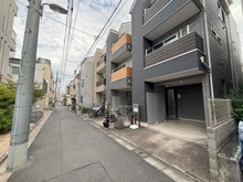 【東京都/豊島区池袋本町】豊島区池袋本町3丁目戸建 アプローチ