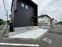 【東京都/多摩市一ノ宮】一ノ宮4丁目2号棟 駐車場