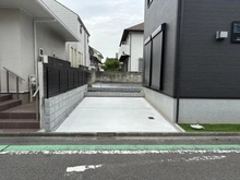 【東京都/多摩市一ノ宮】一ノ宮4丁目2号棟 駐車場
