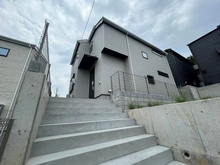 【東京都/稲城市大丸】新築分譲住宅　稲城市大丸 アプローチ