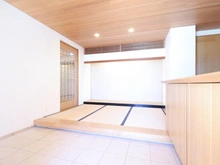 【東京都/大田区田園調布】中古戸建　大田区田園調布5丁目 玄関