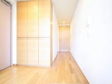 【東京都/大田区田園調布】中古戸建　大田区田園調布5丁目 廊下