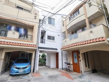 【東京都/大田区本羽田】大田区 本羽田二丁目 外観：写真中央の白い建物