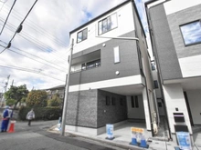 【神奈川県/川崎市多摩区宿河原】新築戸建宿河原4丁目　D棟 外観：全5棟。画像中央部の建物です。