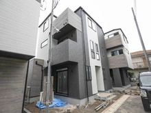 【神奈川県/川崎市高津区明津】GRACE WOOD CONFINE 明津　D号棟 建築中の外観：全10棟／西側手前から4番目