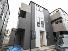 【神奈川県/川崎市高津区明津】GRACE WOOD CONFINE 明津　D号棟 建築中の外観：全10棟／西側手前から4番目