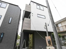 【神奈川県/川崎市高津区明津】GRACE WOOD CONFINE 明津　E号棟 建築中の外観：全10棟／西側一番奥
