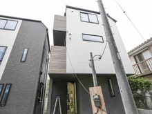 【神奈川県/川崎市高津区明津】GRACE WOOD CONFINE 明津　E号棟 建築中の外観：全10棟／西側一番奥
