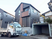 【神奈川県/川崎市麻生区高石】高石5丁目新築戸建2号棟 建築中の外観：全２棟
