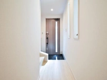 【神奈川県/横浜市鶴見区上末吉】横浜市鶴見区上末吉5丁目　中古戸建 玄関