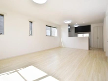 【神奈川県/横浜市鶴見区上末吉】横浜市鶴見区上末吉5丁目　中古戸建 リビング・ダイニング