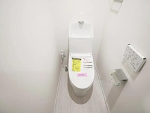 【神奈川県/川崎市中原区新城】川崎市中原区新城5丁目新築戸建　3号棟 トイレ