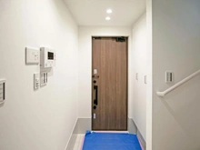 【神奈川県/川崎市中原区新城】川崎市中原区新城5丁目新築戸建　3号棟 玄関