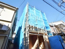 【神奈川県/川崎市川崎区小田】新築分譲住宅　小田六丁目  建築中の外観