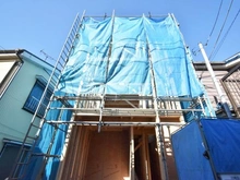 【神奈川県/川崎市川崎区小田】新築分譲住宅　小田六丁目  建築中の外観