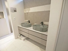 【神奈川県/川崎市中原区小杉御殿町】小杉御殿町新築戸建　全3棟1号棟 洗面所：2階