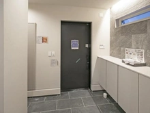 【神奈川県/川崎市中原区小杉御殿町】小杉御殿町新築戸建　全3棟1号棟 玄関