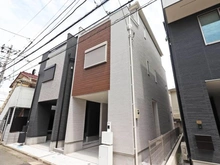 【神奈川県/川崎市中原区市ノ坪】中原区市ノ坪新築戸建 外観：写真中央　全2棟
