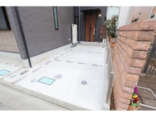 【神奈川県/川崎市中原区小杉陣屋町】中原区小杉陣屋町二丁目　新築戸建3号棟 アプローチ