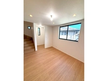 【神奈川県/川崎市高津区明津】川崎市高津区明津　戸建て リビング・ダイニング