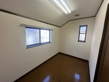 【神奈川県/横浜市都筑区すみれが丘】都筑区すみれが丘中古戸建 サービスルーム（納戸）