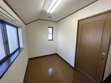 【神奈川県/横浜市都筑区すみれが丘】都筑区すみれが丘中古戸建 サービスルーム（納戸）