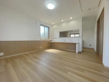 【東京都/昭島市中神町】昭島市中神町2丁目戸建 リビング・ダイニング