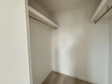 【東京都/小平市上水新町】小平市上水新町2期　新築戸建 収納：約6.5帖の洋室のウォークインクローゼット