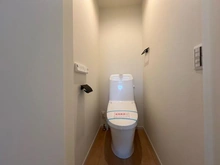 【東京都/国分寺市西町】国分寺市西町8期　新築戸建2号棟 トイレ