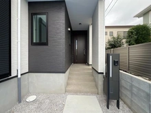 【東京都/国分寺市西町】国分寺市西町8期　新築戸建2号棟 玄関