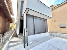 【東京都/国分寺市西町】国分寺市西町8期　新築戸建1号棟 外観：全2棟の1号棟（中央）