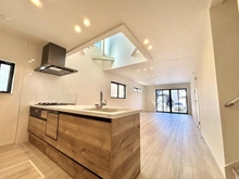 【東京都/国分寺市西町】国分寺市西町8期　新築戸建1号棟 LDK：約22帖のLDK