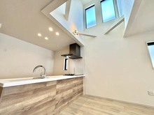 【東京都/国分寺市西町】国分寺市西町8期　新築戸建1号棟 LDK：約22帖のLDK