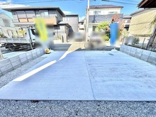 【東京都/国分寺市西町】国分寺市西町8期　新築戸建1号棟 駐車場：1FのLDKから見た駐車場