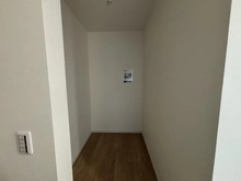 【東京都/国立市中】国立市中3丁目新築戸建 1号棟 収納：2F洋室にあるウォークインクローゼット