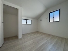 【東京都/国立市中】国立市中3丁目新築戸建 2号棟 洋室：約4.8帖