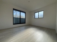 【東京都/国立市中】国立市中3丁目新築戸建 2号棟 洋室：約8.5帖