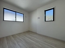 【東京都/国立市中】国立市中3丁目新築戸建 2号棟 洋室：約4.6帖