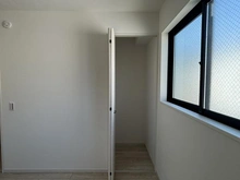 【東京都/国立市中】国立市中3丁目新築戸建 2号棟 収納：約4.6帖の洋室にある収納